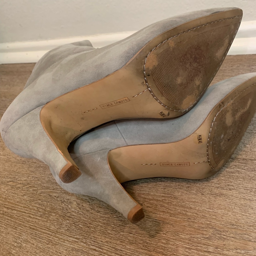 Women's Suede Ankle Boots - Gray - Picture 3 of 6